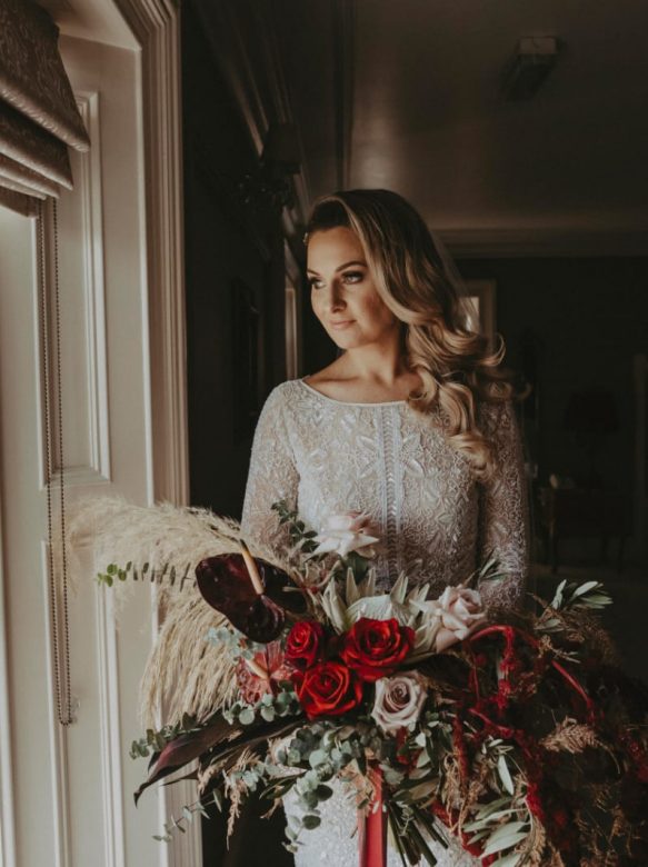 Clonabreany house wedding, meath wedding, clonbreany bride, australian bride, hollywood waves, soft curls, bridal hair, bridal makeup, glam bride